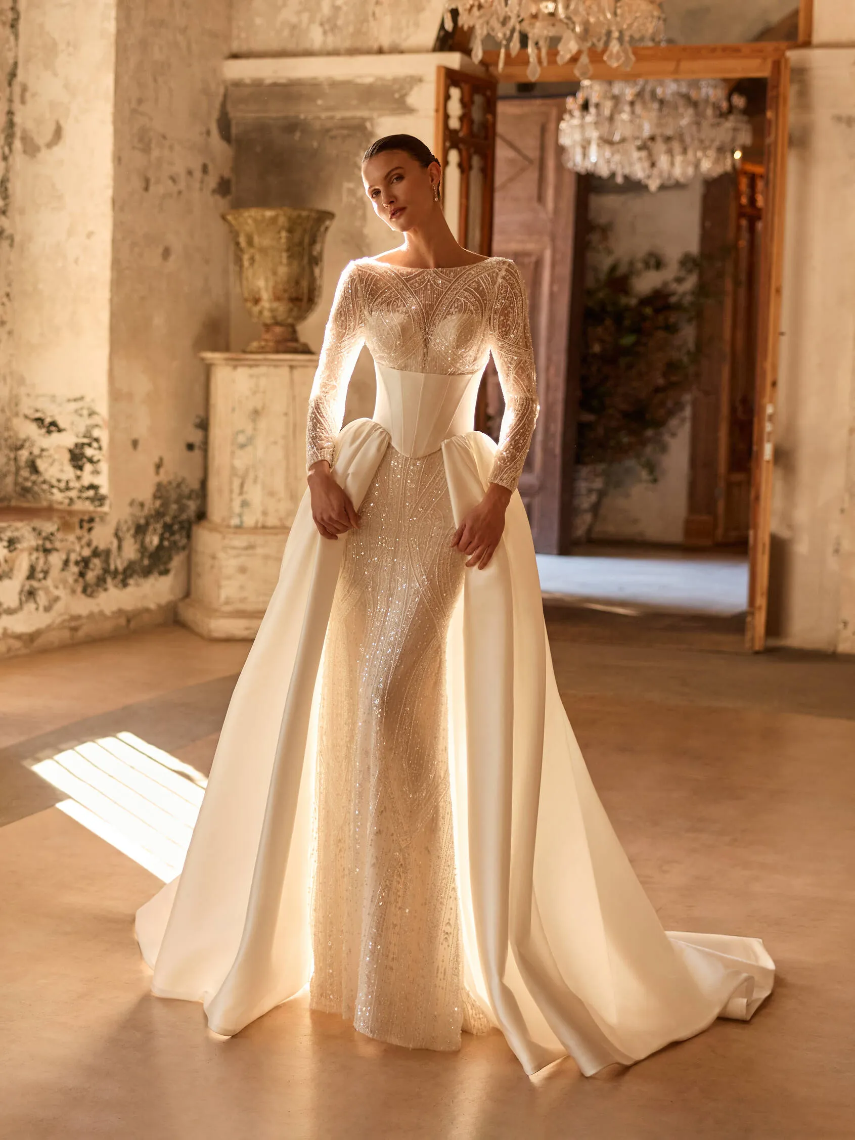 PRONOVIAS PRIVEE’ 2027 – LUCENTIA
