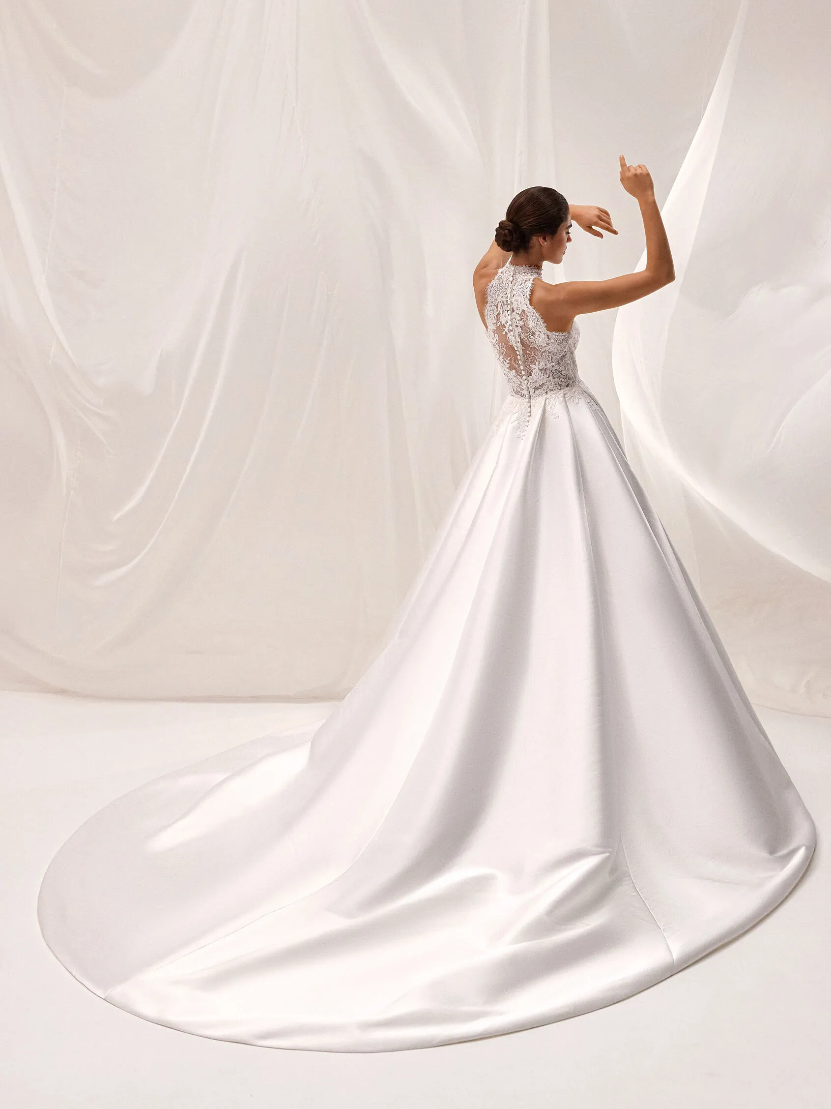 PRONOVIAS 2027