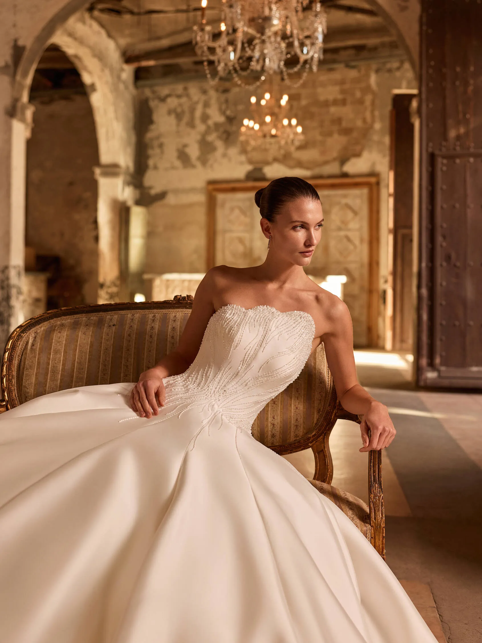 PRONOVIAS PRIVEE’ 2027 – LUCENTIA